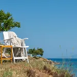 Vrachos Holiday Home